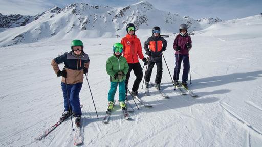 Ski Gruppenunterricht für Kinder Jakobshorn title image